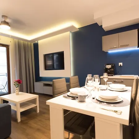 Apartment Apartlogy Aura2 78 - Experience Intelligent Living While Travelling