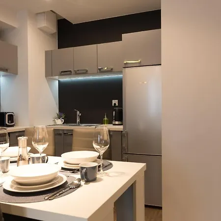 Apartment Apartlogy Aura2 78 - Experience Intelligent Living While Travelling *